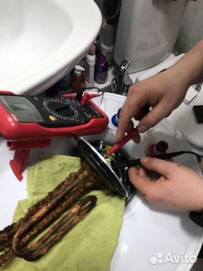 Ремонт стиральных машин и холодильников и другое