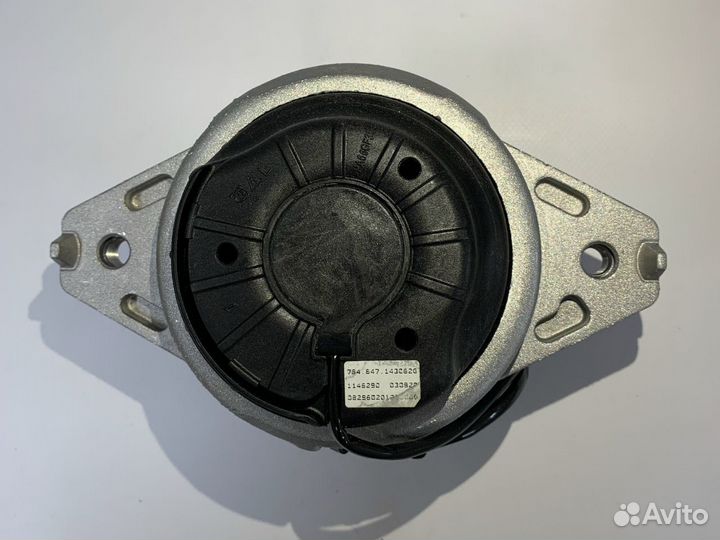 Опора двигателя правая Mercedes а1662406917