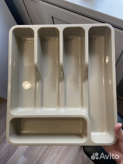 Лоток для столовых приборов