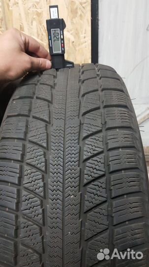 Triangle TR777 225/60 R17