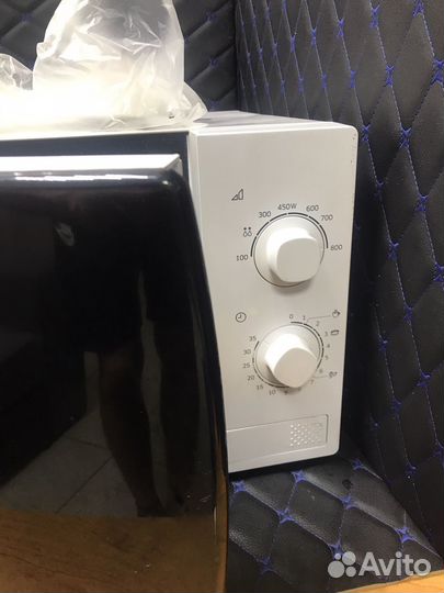 Микроволновка samsung me81krw