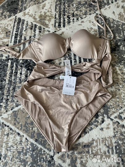 Купальники новые