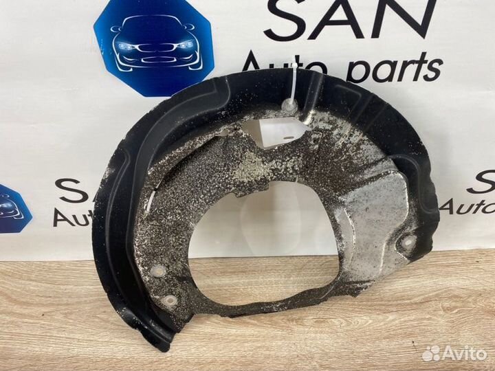 Пыльник тормозного диска передний правый Bmw X5