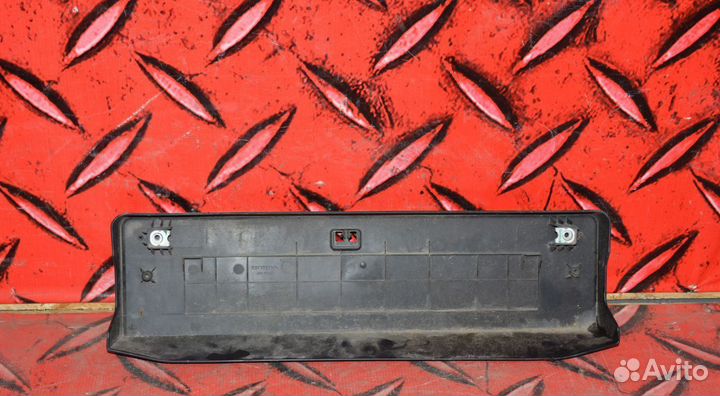 Подиум номерного знака Honda CRV4