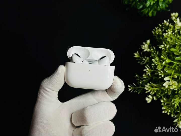AirPods Pro with MagSafe Charging Case, гарантия 3