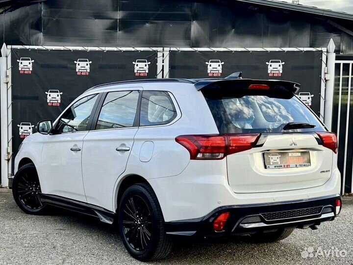 Mitsubishi Outlander 2.4 CVT, 2022, 1 км