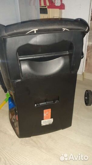 Детское автокресло