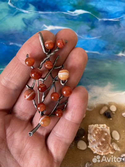 Брошки из натуральных камней