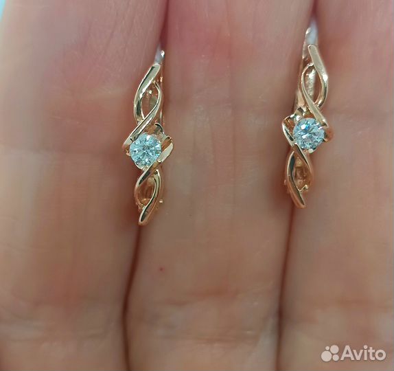 Золотые серьги с бриллиантами 0.16Ct