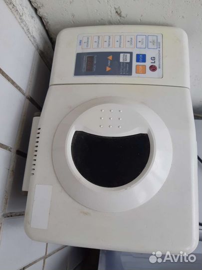 Хлебопечкаlg б/у