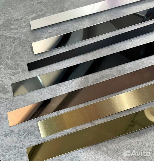 Молдинг плоский Черный глянцевый