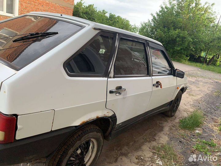 ВАЗ 2109 1.5 МТ, 2000, 200 000 км