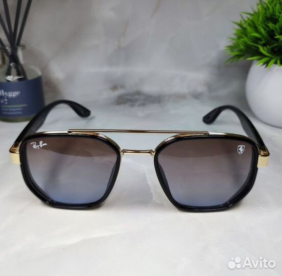 Солнцезащитные очки Ray Ban (хит сезона)