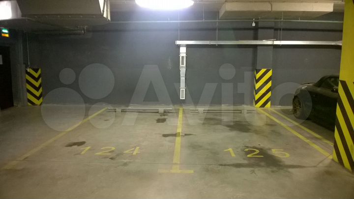 Машиноместо, 14 м²