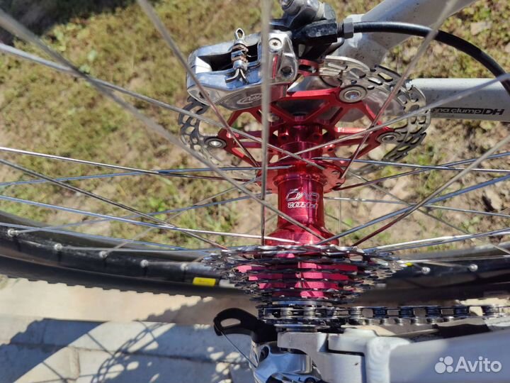 Kona entourage deluxe, L