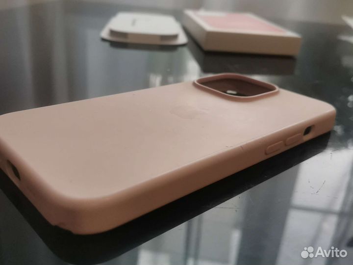 Оригинальный чехол на iPhone 13 pro