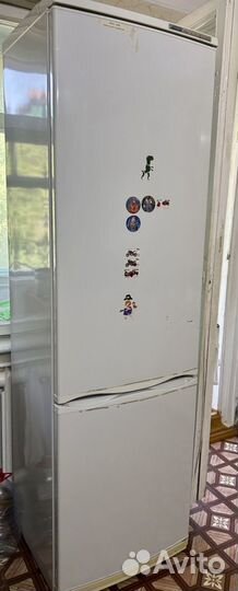 Холодильник бу атлант