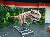 Декоративная аниматронная фигура динозавра