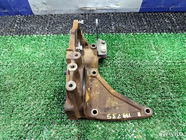 Кронштейн крепления тнвд Nissan Pathfinder