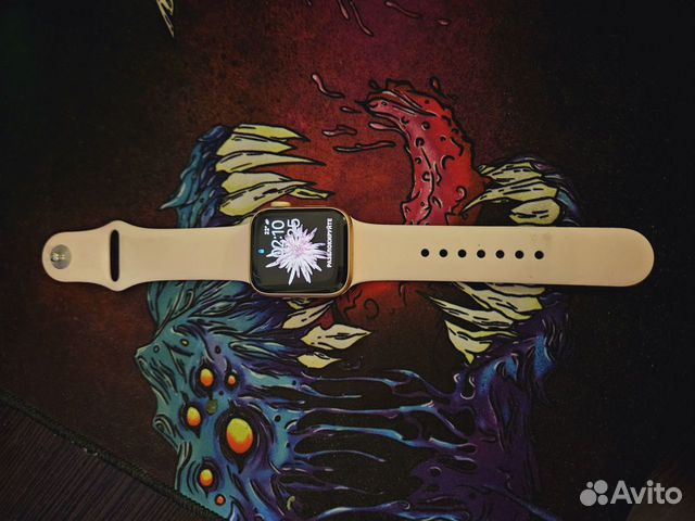 Часы apple watch se 44 mm бу