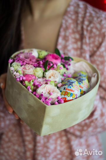 Композиция в коробке 