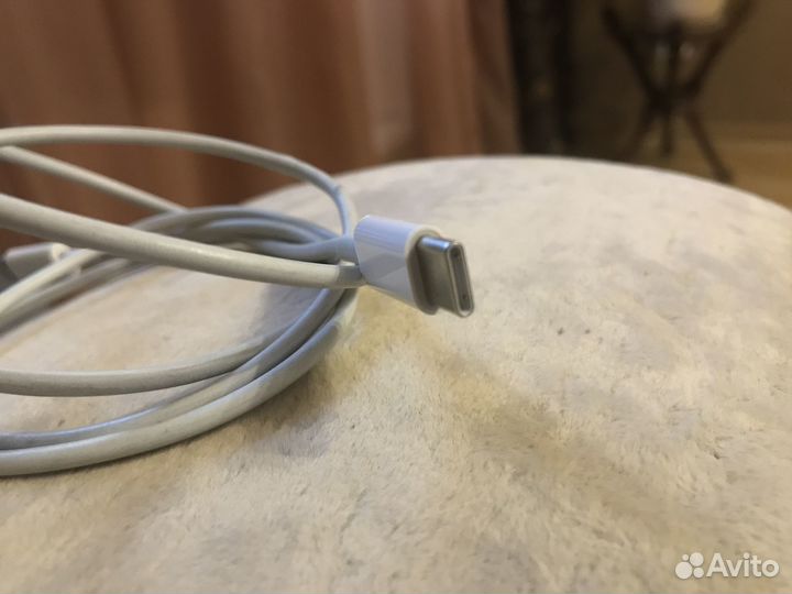 Кабель Apple Lightning-Type-C