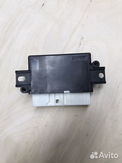 Блок парктроника Tiguan 2