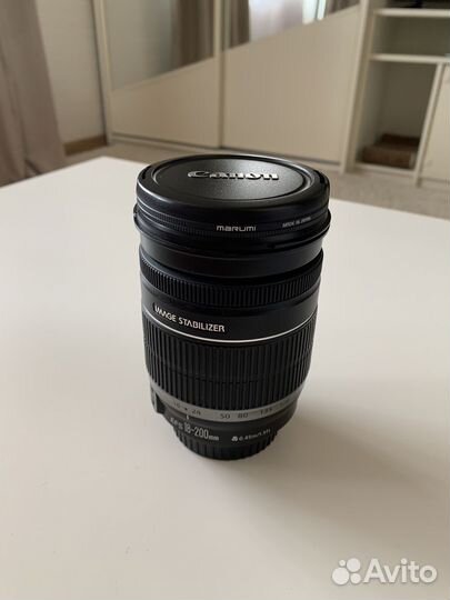 Объектив Canon EF-S 18-200mm