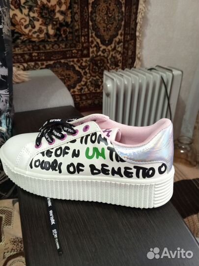 Обувь для девочки Benetton. Размеры 30-32. 1500 шт