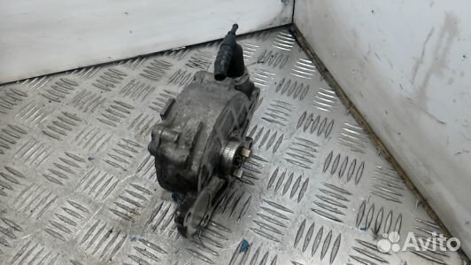 Насос вакуумный volkswagen passat B6 (89S44KX01)