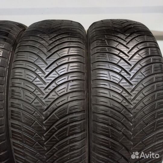 Kleber Quadraxer 2 215/60 R16