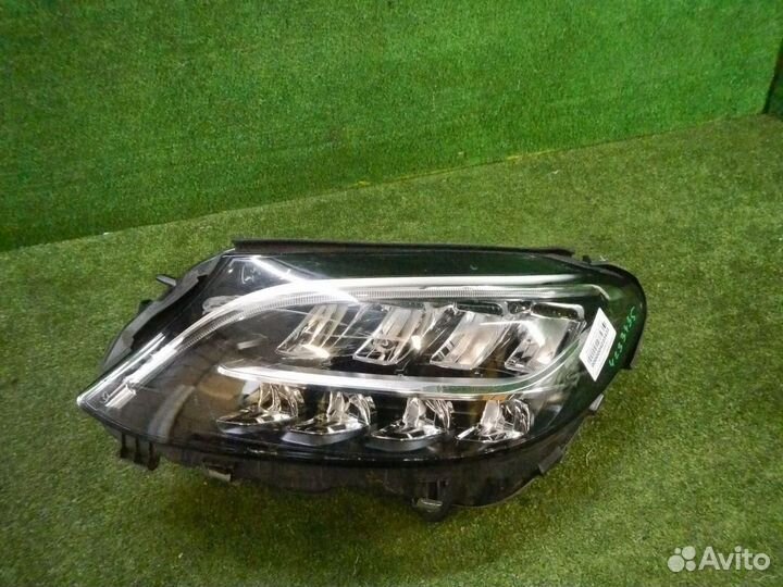 Фара левая Mercedes-Benz C-Class