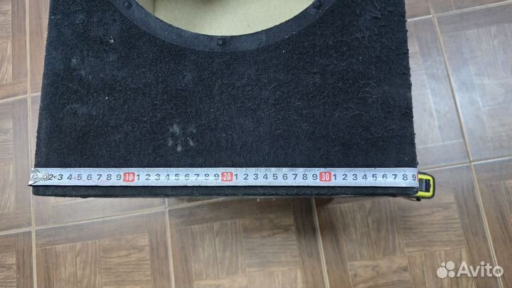 Корпус автомобильного сабвуфера