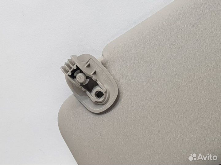 Козырек солнцезащитный левый Renault Duster 2017