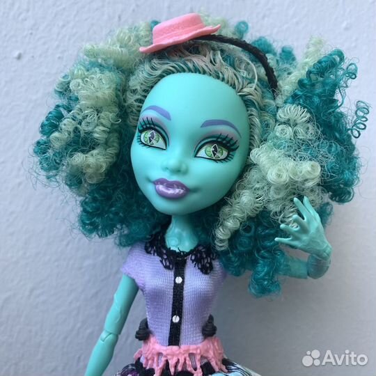Кукла Monster High Хани Свомп Страх, камера, мотор