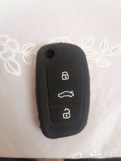 Силиконовый защитный чехол на ключ audi