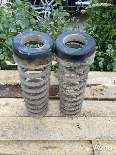 Пружины Мерседес 190, 124