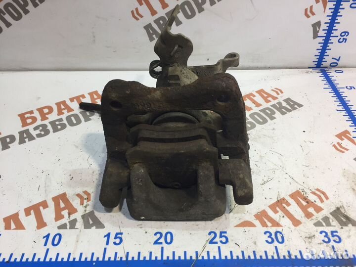 Шкода Октавия Суппорт задний правый Прав