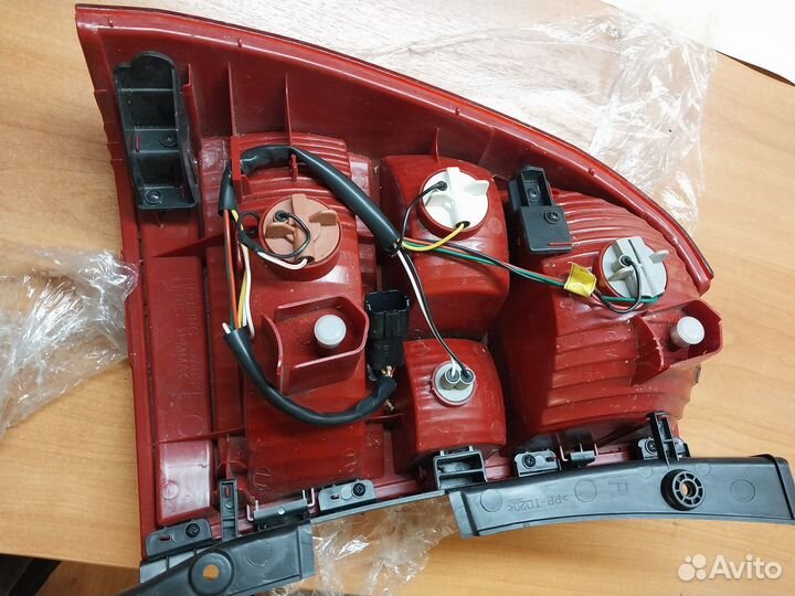 Kia sportage 2 фонарь задний правый