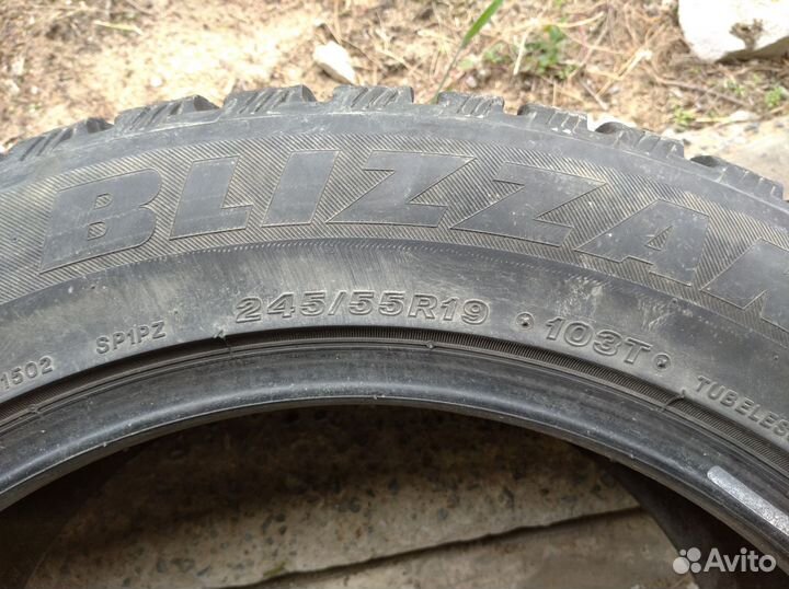 Bridgestone Blizzak Spike-01 245/55 R19 103T