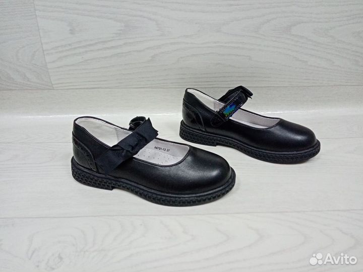 Новые школьные туфли Ulet размеры 27,28