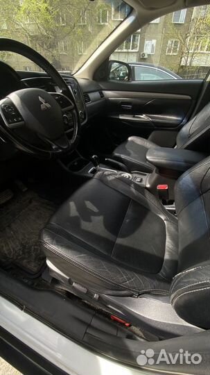 Mitsubishi Outlander 2.0 CVT, 2013, 179 000 км