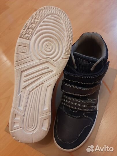 Ботинки демисезонные р.36