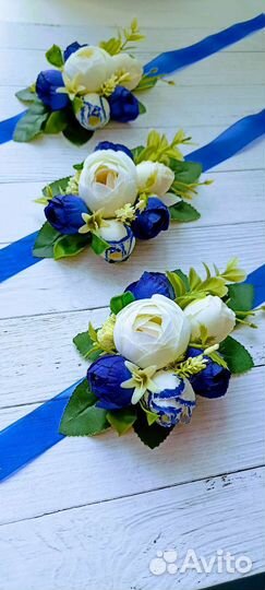 Бутоньерки,Браслеты для подружек невесты