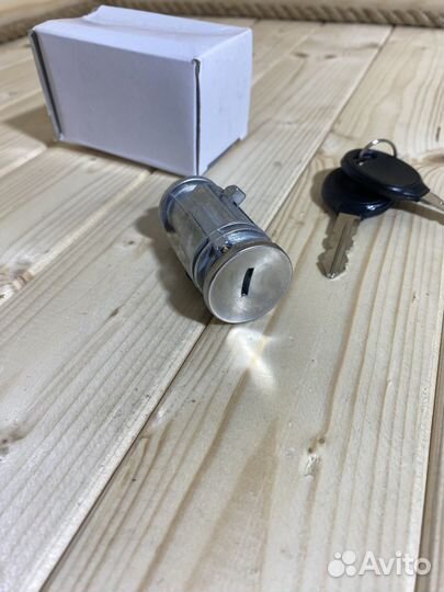 Личинка замка зажигания Jeep Grand, Chrysler,Dodge