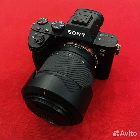 Sony Alpha A7 Mark III Kit 28-70mm (ilce-7M3K)