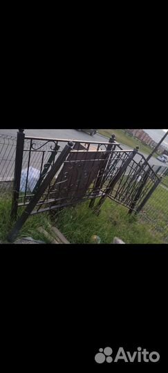 Козырек и перила металлические