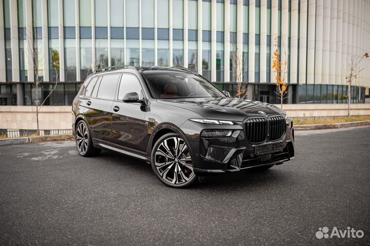 BMW X7 3.0 AT, 2023, 4 200 км