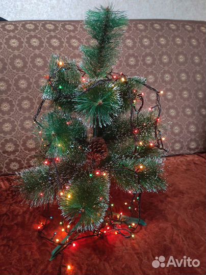 Елка с гирляндой