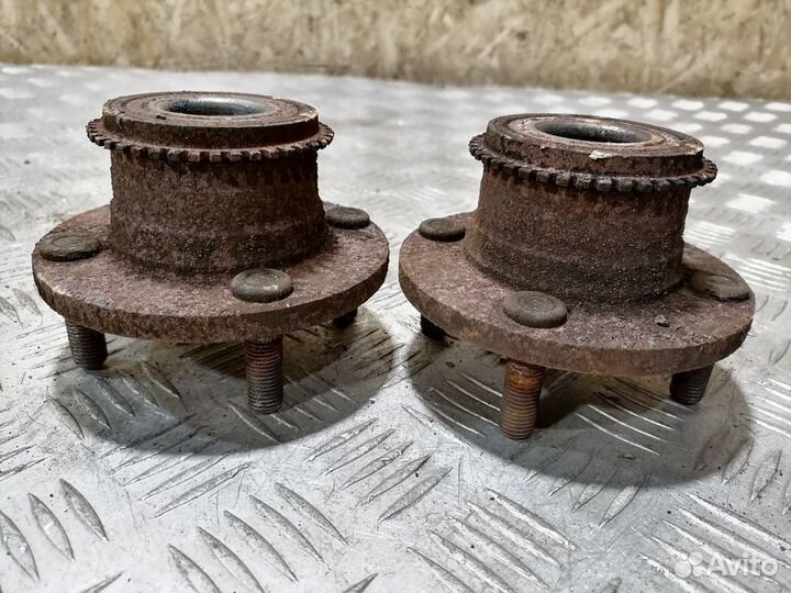 Ступица задняя Mitsubishi Lancer Cedia